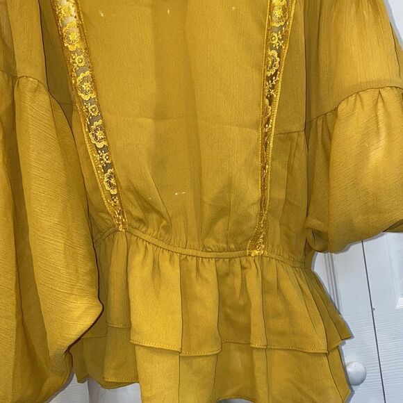 🔥lumie from Neiman Marcus blouse top - Picture 8 of 9